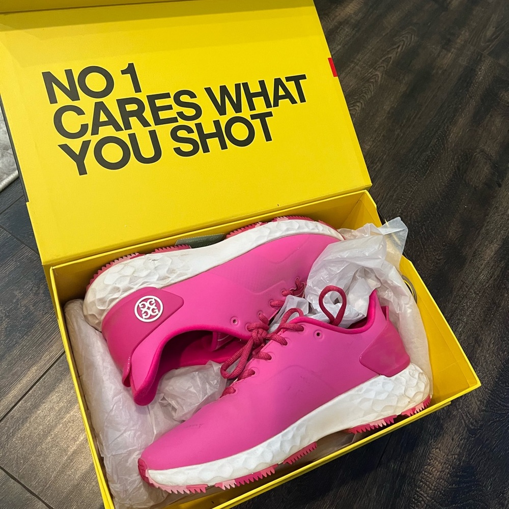 Brand NEW golf sneakers (Sold)
